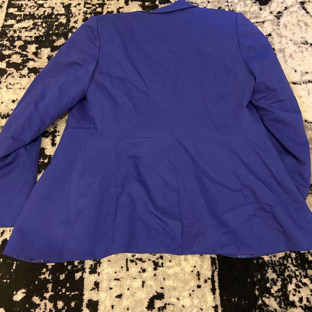 Waist length blazer